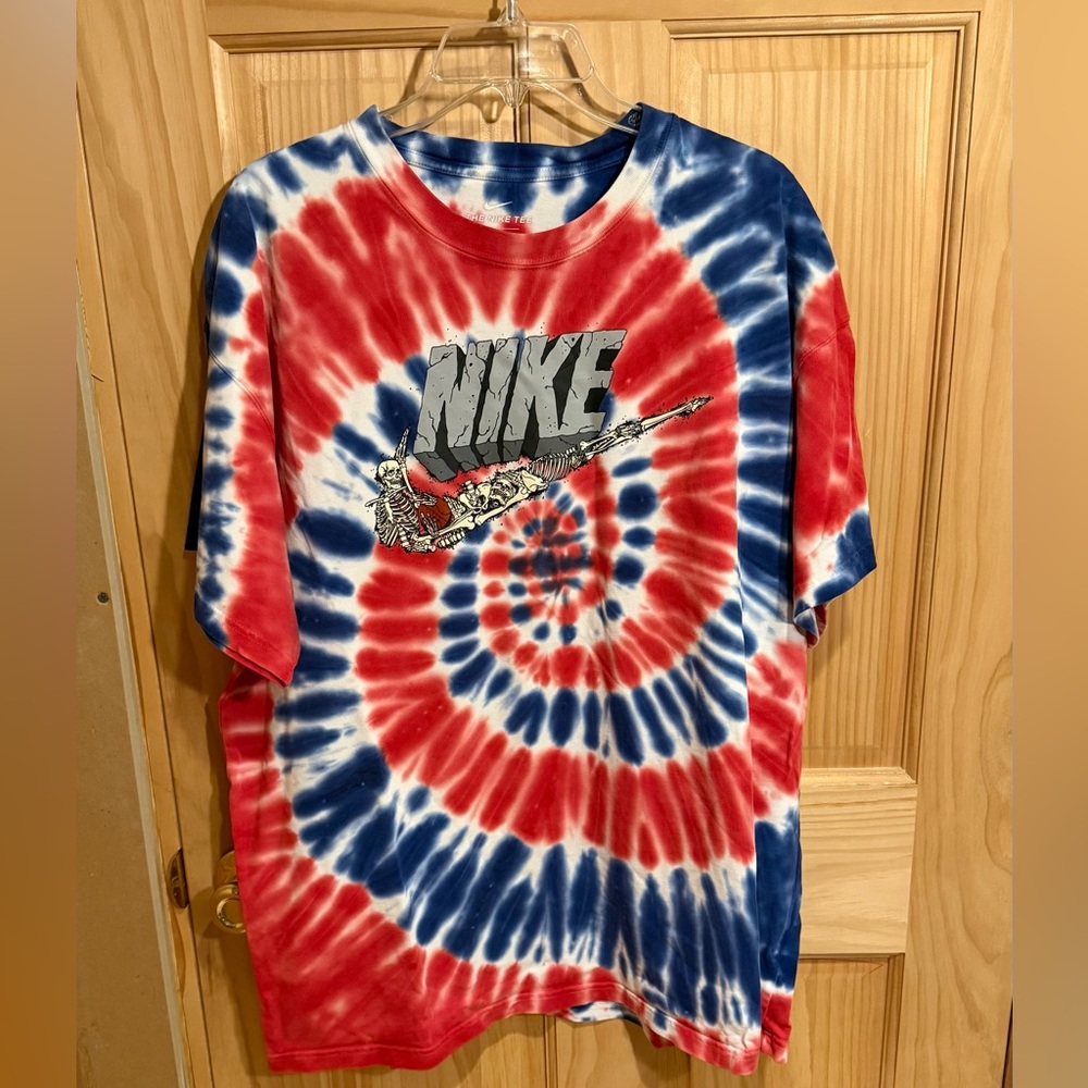 Mens XL Nike Tshirt